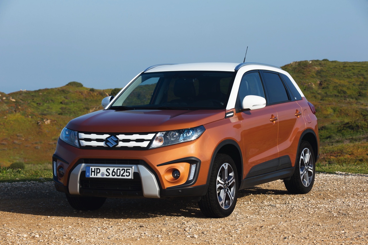 Autotest Suzuki Vitara, de compacte SUV die met een stoer uiterlijk en zuinige 1.6 benzine en 1.6 liter diesels zich midden in het strijdveld begeeft.