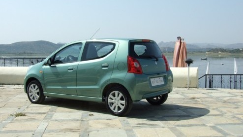 De Suzuki Alto is verantwoordelijk voor n derde van de omzet van de Japanse fabrikant. Toch wordt de compacte stadsauto al sinds eind 2006 niet meer in ons land geleverd. Daar komt met Pasen volgend