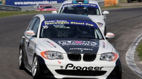 Marc Koster en Bertus Sanders hebben tijdens de Profile Tyrecenter Pinksterraces op Circuit Park Zandvoort hun zegereeks voortgezet. Het raceduo behaalde in de Toerwagen Diesel Cup de maximale score d