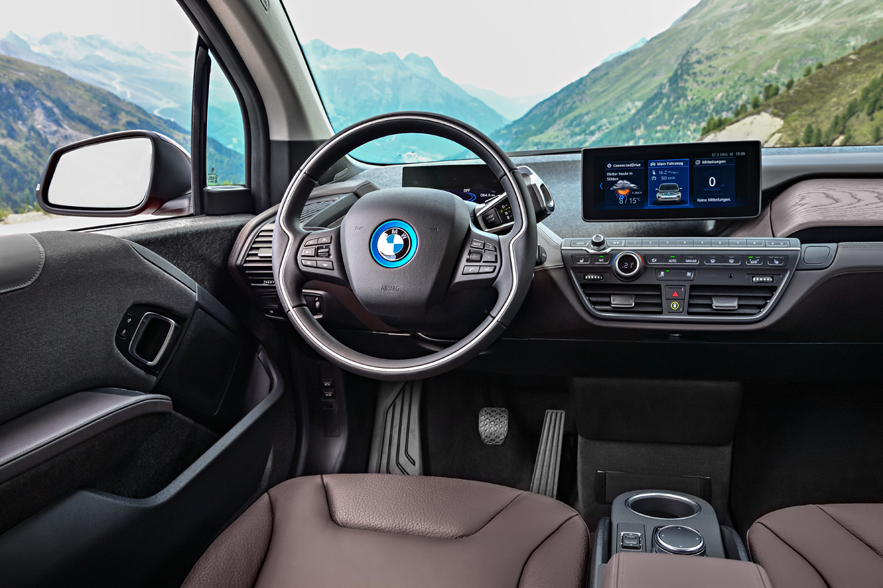 BMW facelift de i3 en brengt een meer sportieve versie, de i3s.
