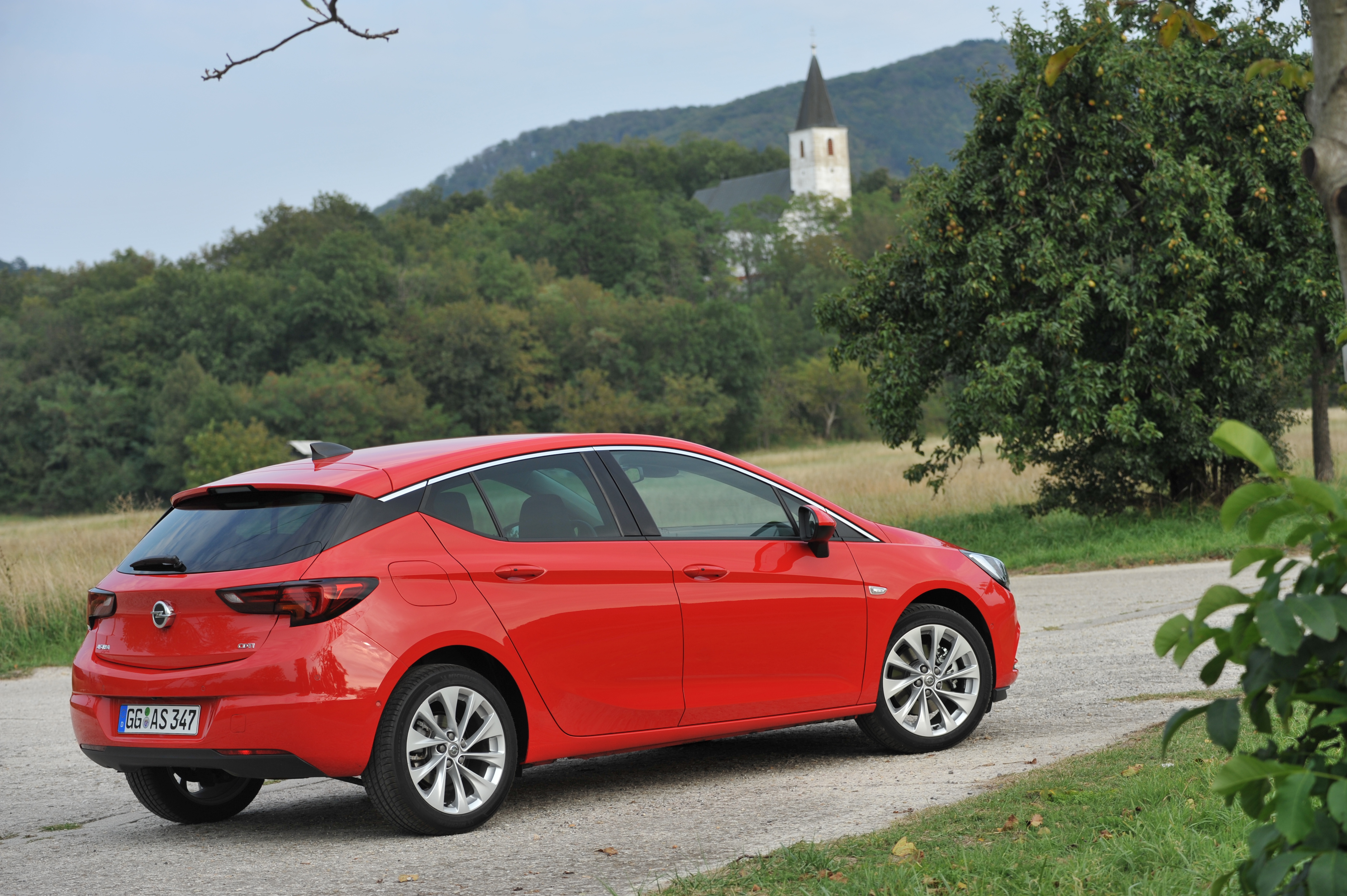 Opel verkocht sinds de lancering van de huidige Astra al een half miljoen exemplaren.