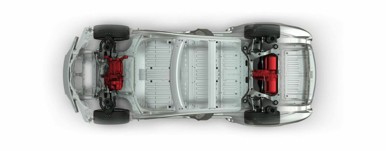 Autotest Tesla Model S P85D met 700 pk, de snelste vierdeursauto in serieproductie, inclusief vierwielaandrijving.