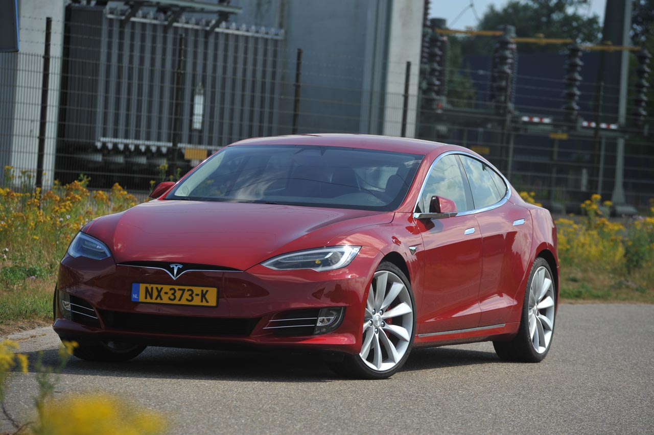 Tesla heeft de Model S de afgelopen jaren constant een upgrade gegeven, waardoor rijden met de nieuwste uitvoering weer een andere sensatie is, zeker als P100D Ludicrous.