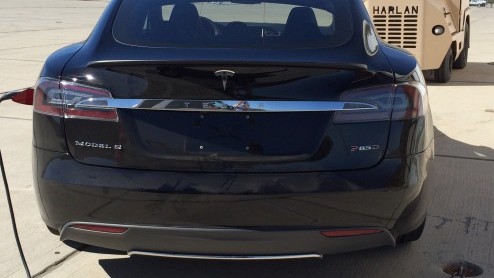 Tesla D teaser voor 9 oktober vrijgegeven. Wat is het merk van plan?