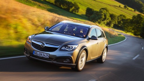 Opel Insignia Country Tourer voortaan ook leverbaar met tweewielaandrijving. Als Country Tourer 1.6 Turbo benzine en 2.0 CDTI.