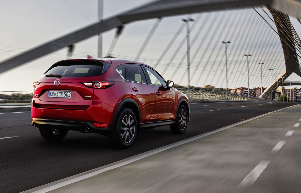De nieuwe Mazda CX-5 staat bijna in de showroom. Tijd voor het merk om alle prijzen bekend te maken.