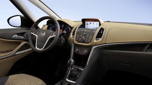 Opel heeft de nieuwe topversie van de Zafira Tourer in de prijslijst opgenomen.