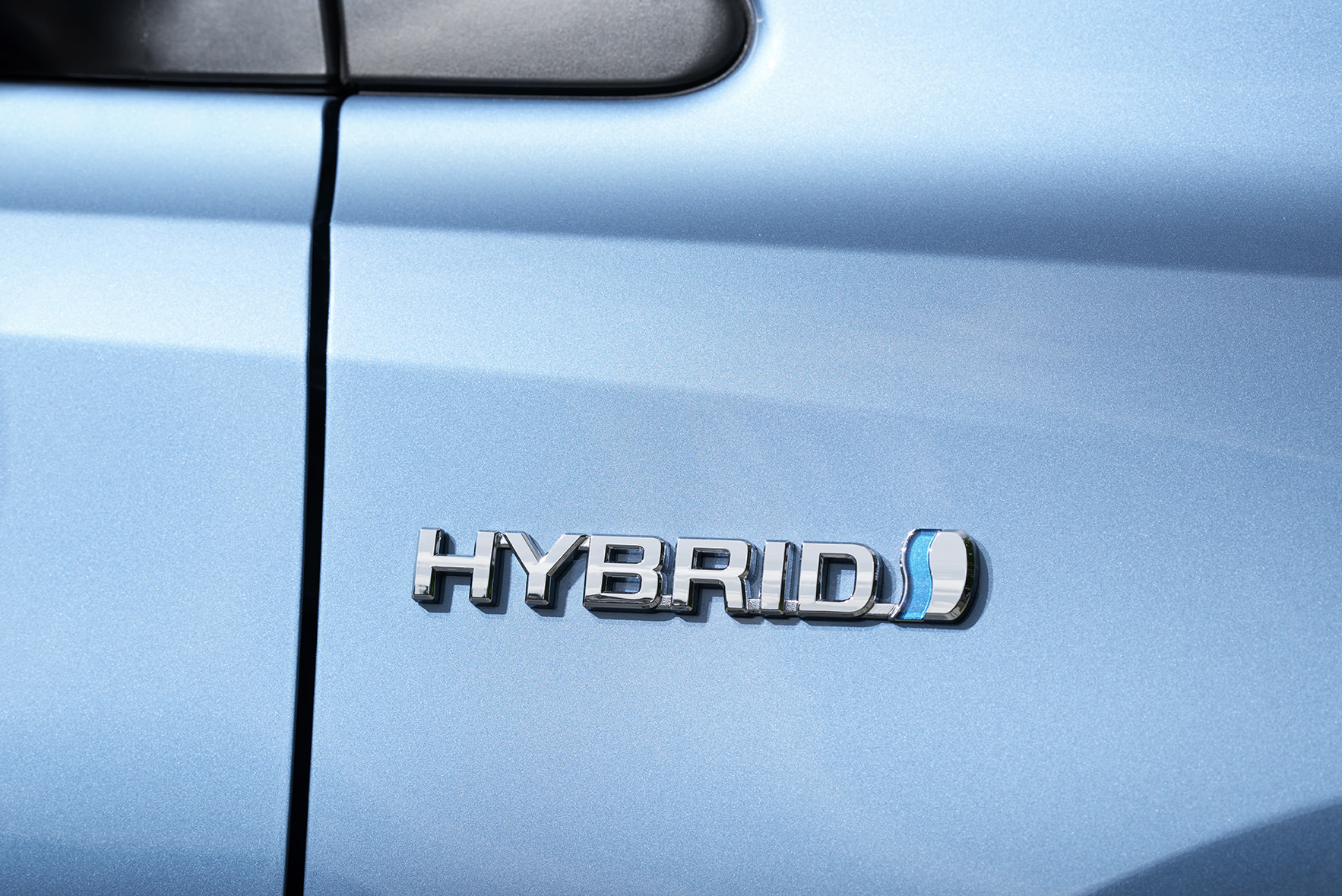 Autotest vernieuwde Toyota Auris, het faceliftmodel heeft meer verfijning en blijft in 2015 zeer interessant voor zakelijk rijders dankzij 14% bijtelling.