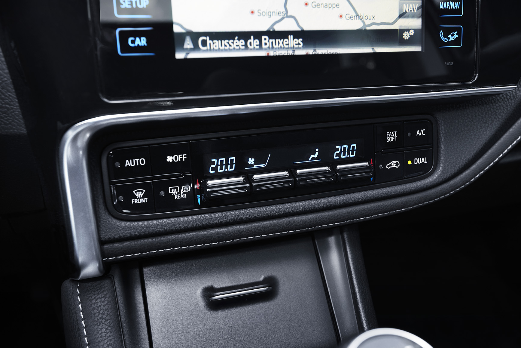 Autotest vernieuwde Toyota Auris, het faceliftmodel heeft meer verfijning en blijft in 2015 zeer interessant voor zakelijk rijders dankzij 14% bijtelling.