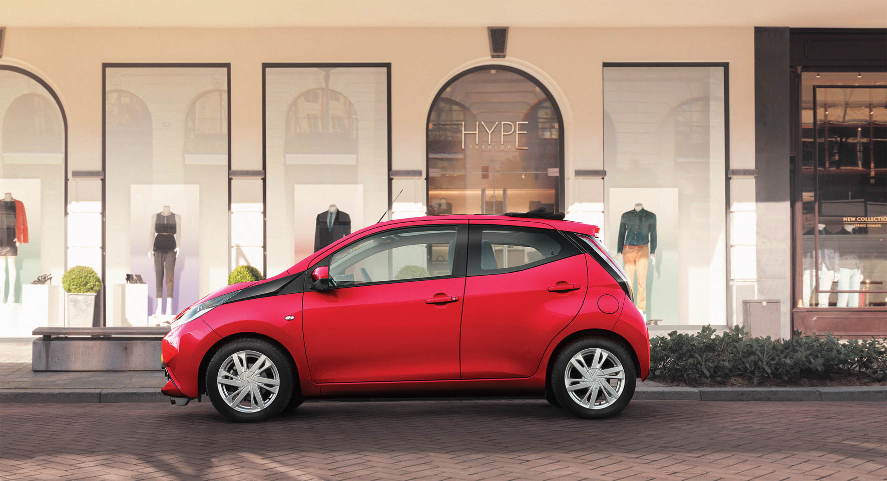 Toyota Aygo x-wave is een nieuwe uitvoering met canvas dak.