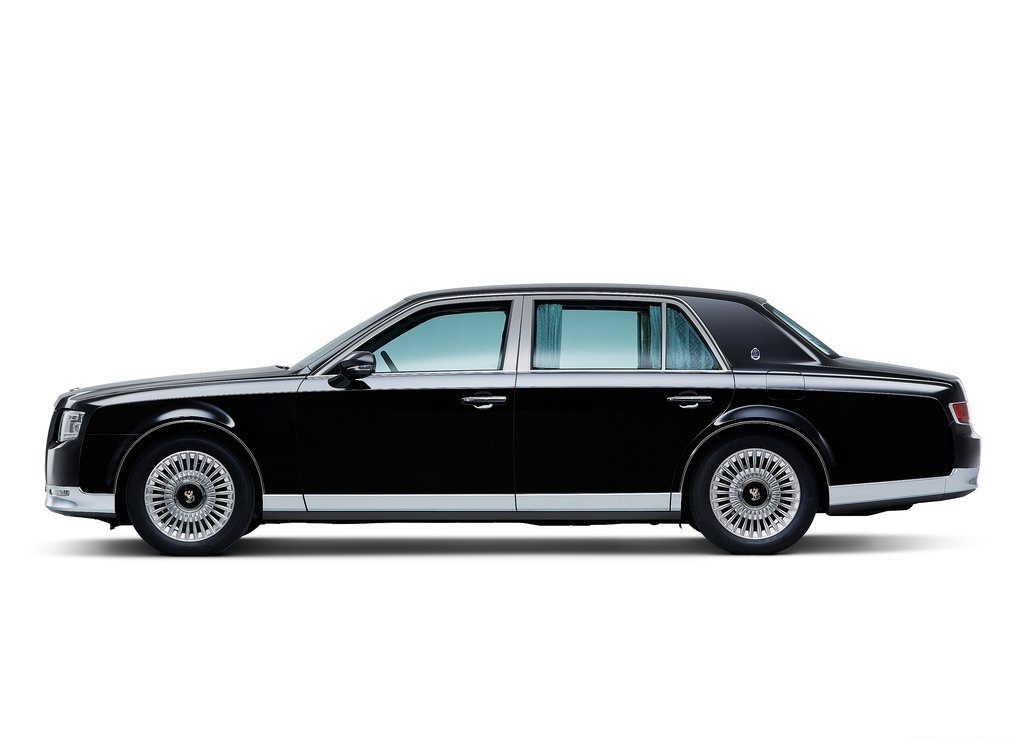 De Toyota Century mag dan het absolute topmodel zijn van het merk, het is waarschijnlijk ook de meest conservatieve auto die tot voor kort nieuw te koop was. Nu is er eindelijk een volledig nieuwe.