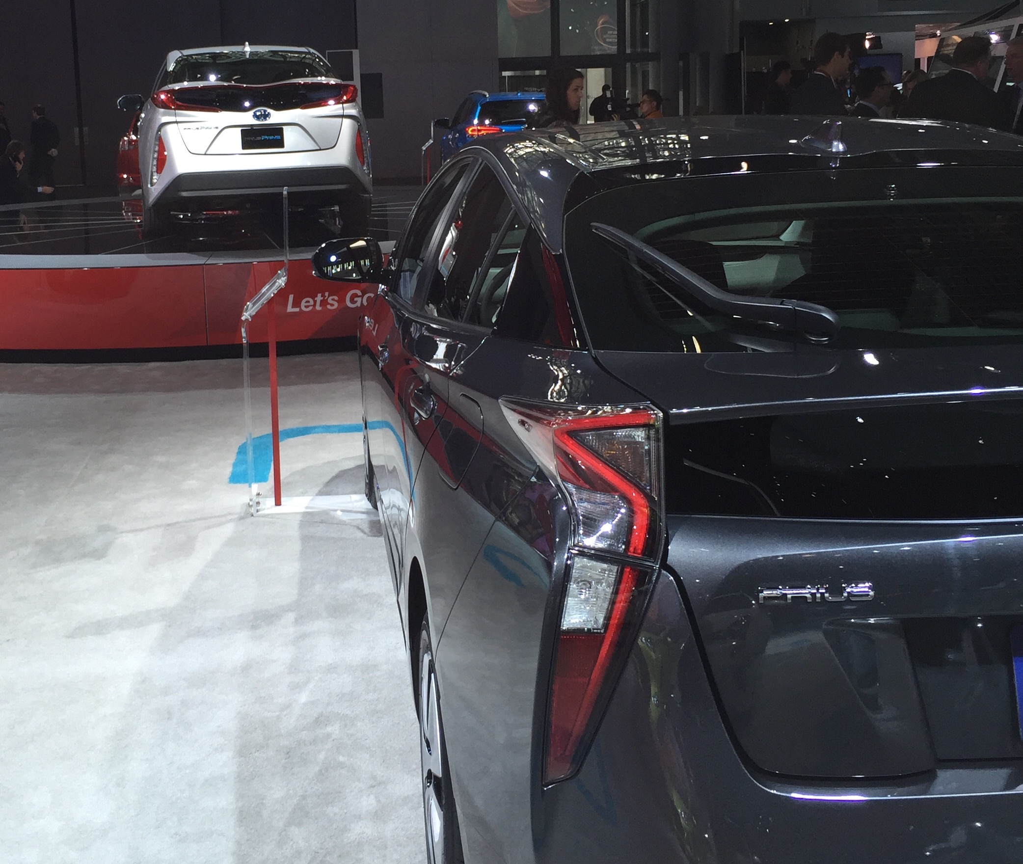 Na de introductie van de nieuwe Toyota Prius komt het merk op de New York Auto Show met de Prius Plug-In Hybrid. De introductie in Nederland vindt eind 2016 plaats.