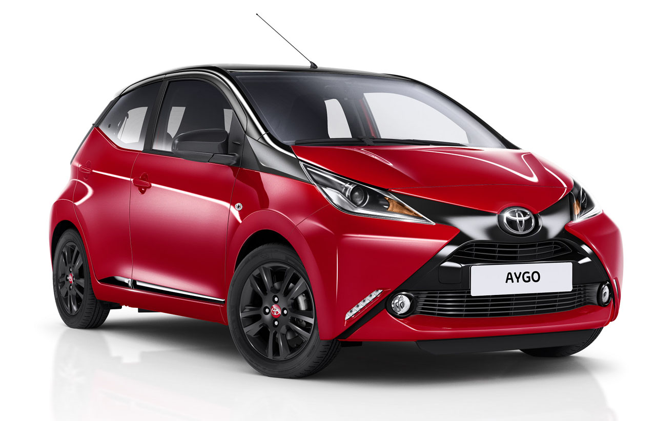 Toyota breidt het Aygo programma uit en lanceert nieuwe uitrustingsvarianten met meer uitrusting tegen een gunstige prijs.