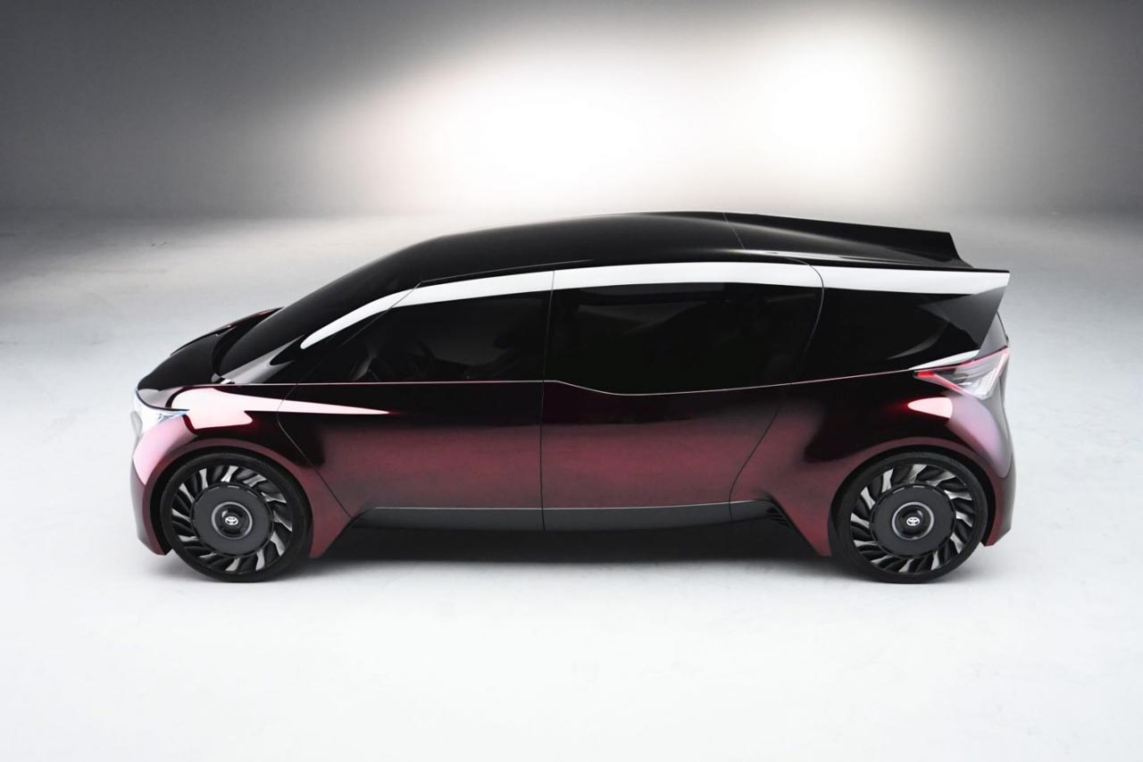 Toyota laat volgende week op de Tokyo Motorshow een concept zien van een grote, ruime auto met een brandstofcel, de Fine-Comfort Ride Concept.