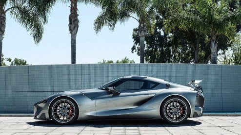 Toyota FT-1 Concept omgetoverd naar Graphite exterieur.
