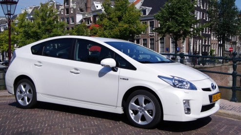 Toyota voor de rechter gesleept wegens 'misleidende verbuitksogave'