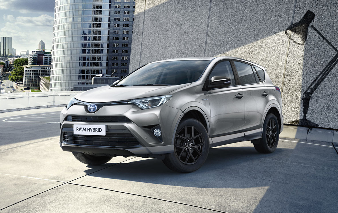 Toyota levert de RAV4 tijdelijk als Black Edition.