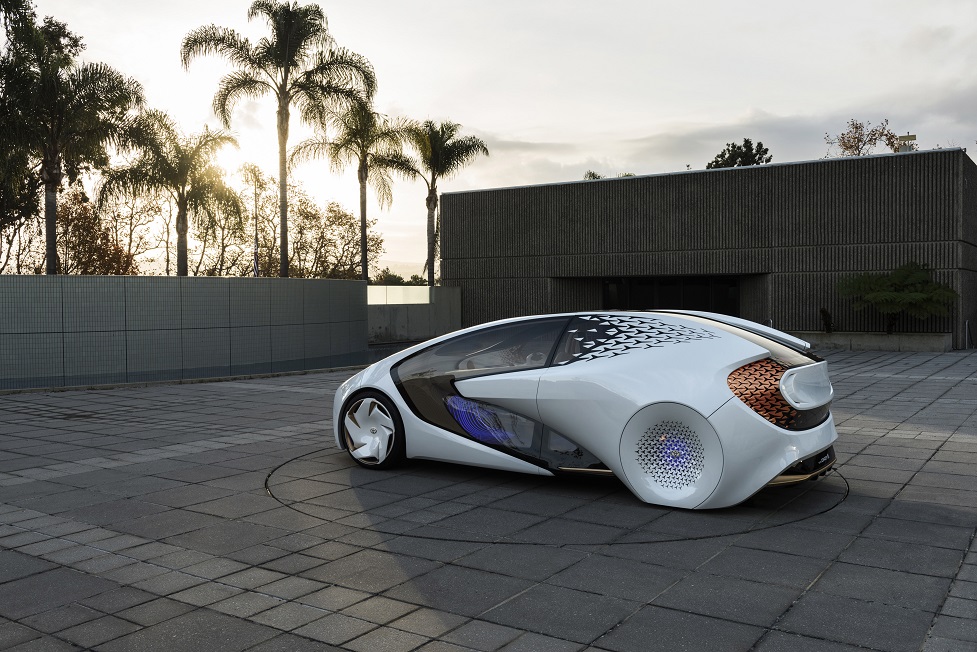 Ook Toyota is aanwezig op de Consumer Electronics Show in Las Vegas. Daar toont het de Concept-i, een autonoom rijdende en futuristische conceptcar die naar je knipoogt.
