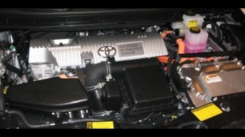 Het Prius-plagen van Toyota gaat nog even door. De Japanners in aanloop naar de onthulling in Detroit nog een paar detailbeelden de wereld in.
