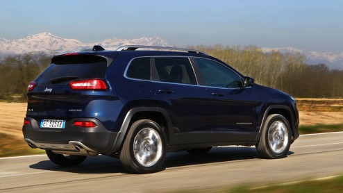 Jeep Cherokee nu ook als Business Edition leverbaar. Jeep combineert de uitvoering voor de zakelijk rijder met de Longitude of Limited uitrusting.