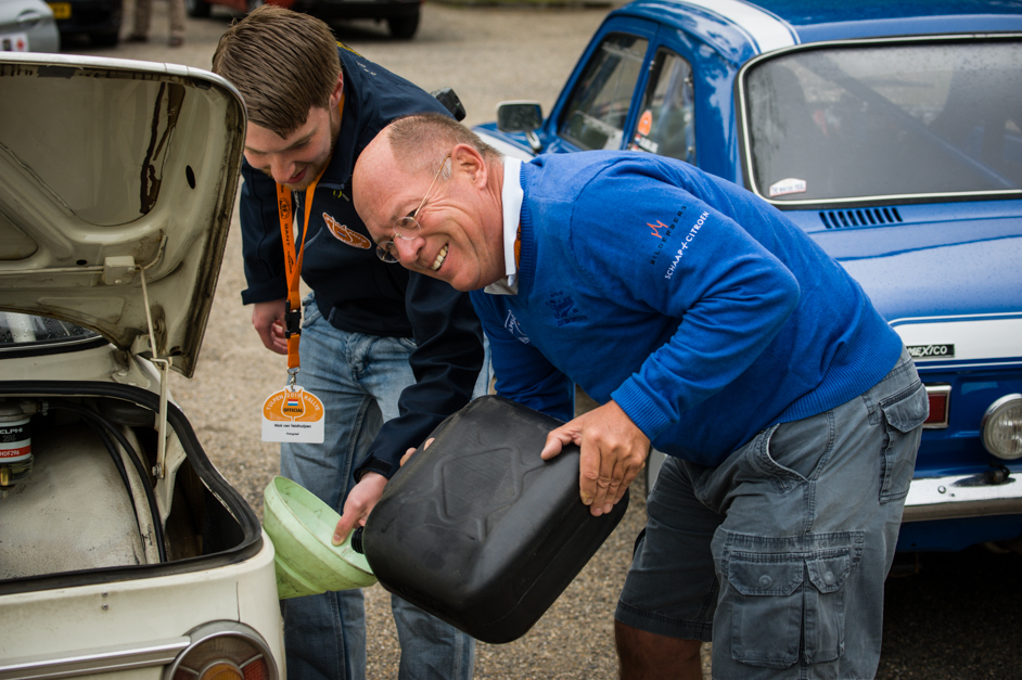 Tulpenrallye 2015 finish in Noordwijk. Team AutoVandaag behaalt de 37e plaats in het klassement Touring.