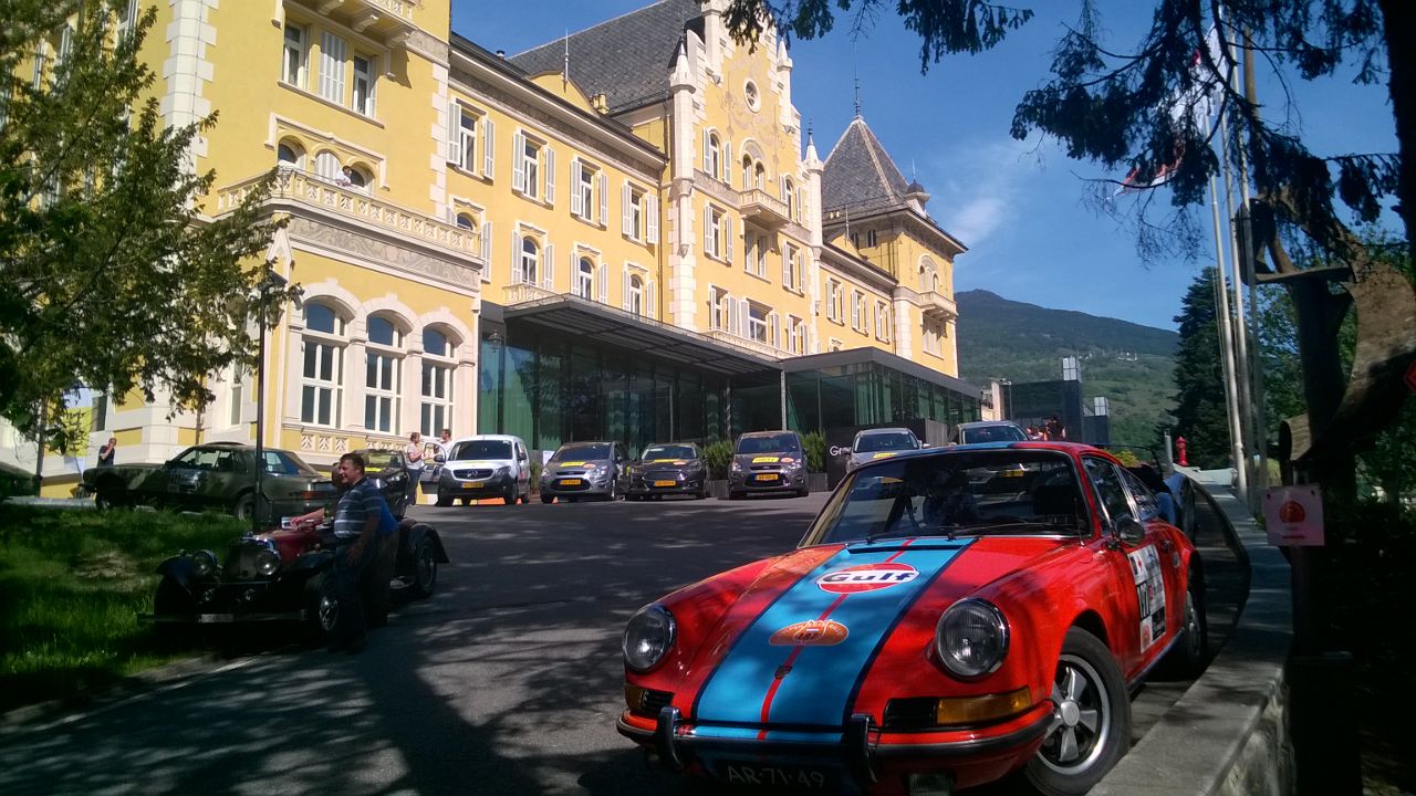 De start van de Tulpenrallye 2015 in Saint-Vincent vindt voor team AutoVandaag plaats om 10:44 uur.