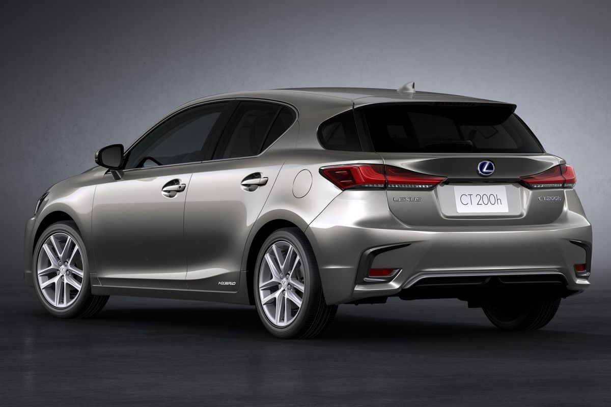 Facelift Lexus CT 200h