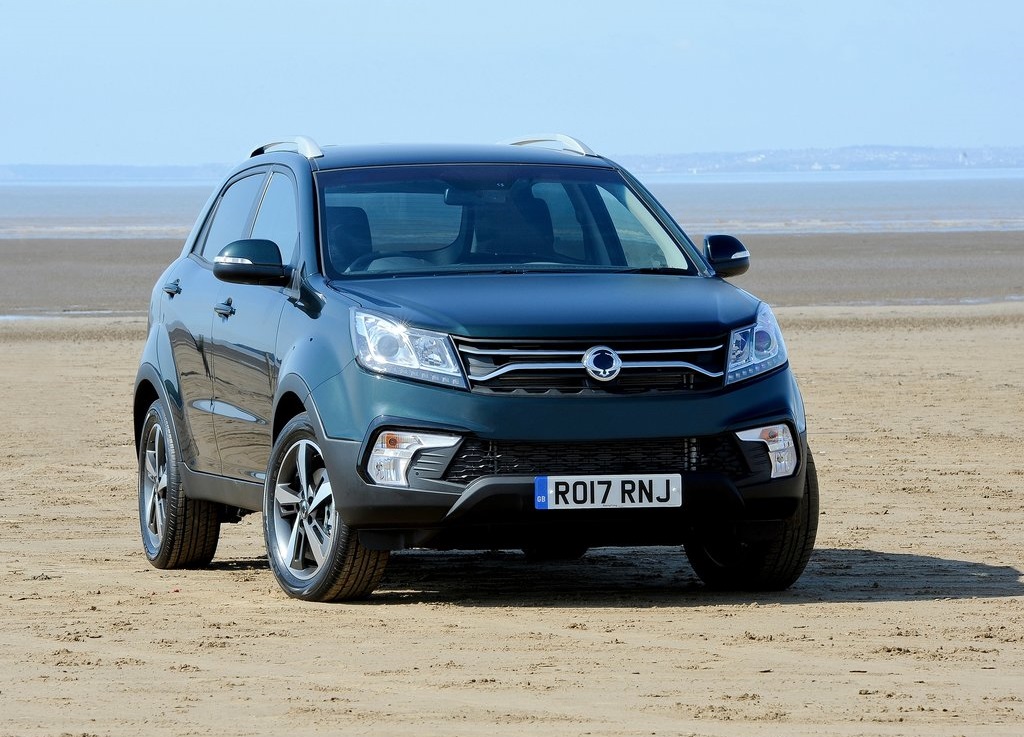 SsangYong voorziet de Korando voor de tweede keer van een facelift. De auto krijgt een nieuw front aangemeten en het uitrustingsaanbod wordt herzien.