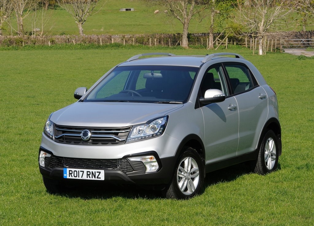 SsangYong voorziet de Korando voor de tweede keer van een facelift. De auto krijgt een nieuw front aangemeten en het uitrustingsaanbod wordt herzien.