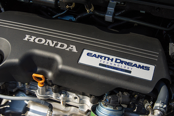 De nieuwe Honda Civic krijgt de beschikking over 1.0, 1.5 en 2.0 liter VTEC Turbo motoren. De tiende generatie komt begin 2017 op de markt.