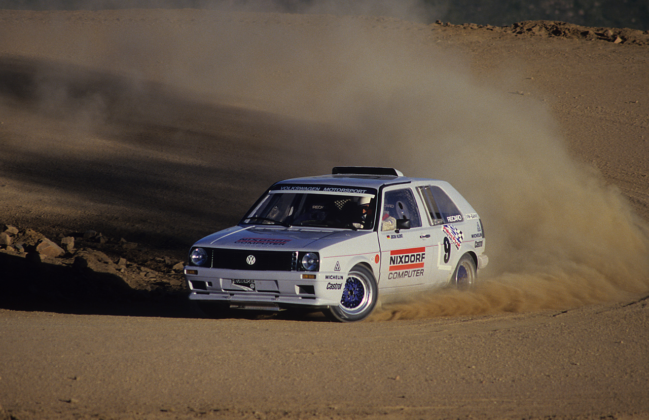 Een tweemotorige Volkswagen Golf komt dit jaar aan de start van de Pikes Peak heuvelklim.