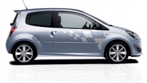 Renault is in haar nopjes met de Twingo RS, maar voor de liefhebbers komt het merk nu met een verrassing: de Twingo R150R. Deze type-aanduiding verraadt meteen het vermogen onder de kap.