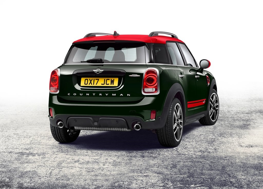 Mini onthult de sportieve uitvoering van de Countryman: de John Cooper Works. Ook dit sportmodel wordt bij ons in Nederland geproduceerd. De prijs is ook al bekend!
