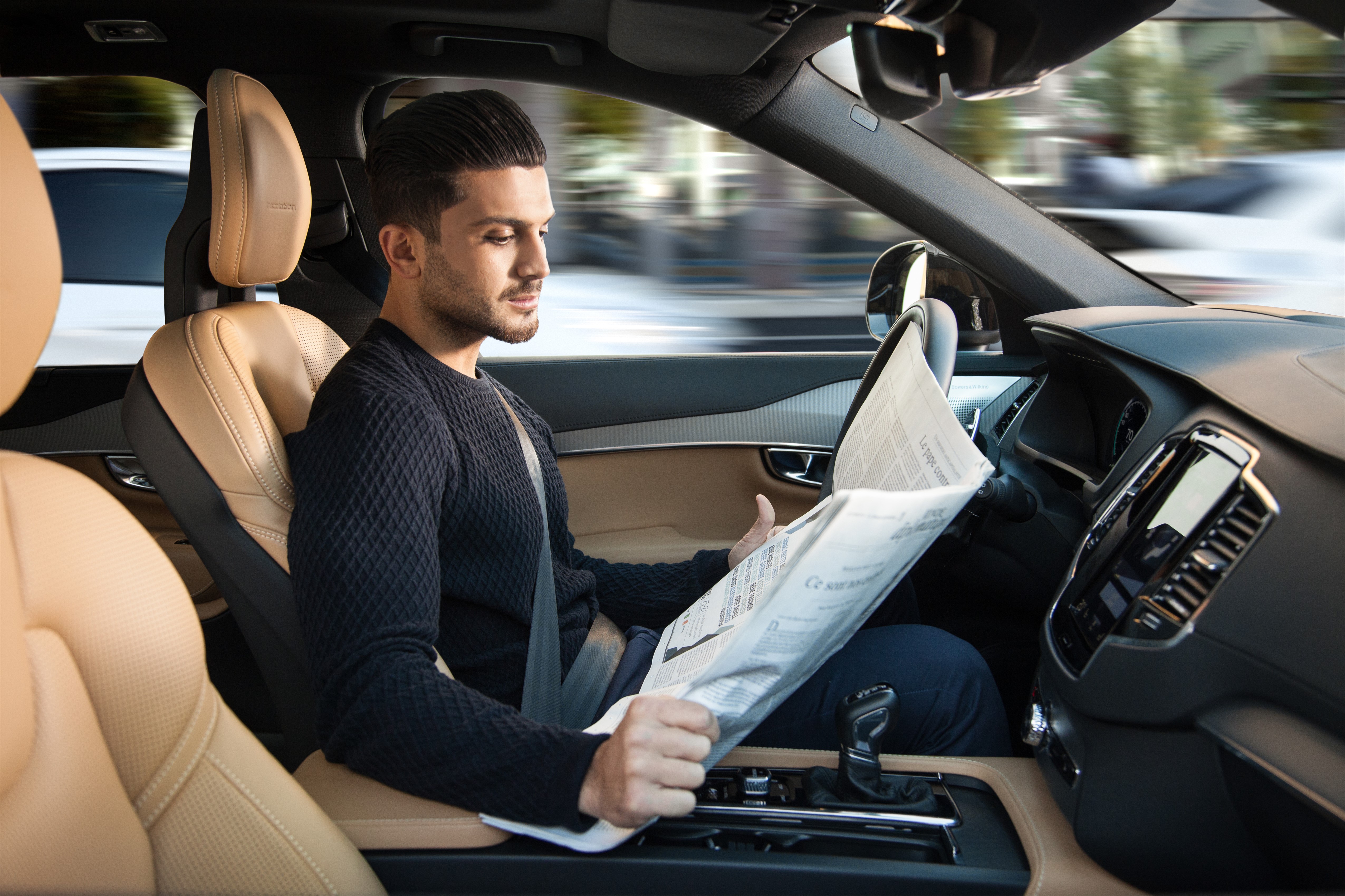 Dat de autonome auto eraan komt lijkt een feit. Maar wat houden de verschillende levels van autonoom rijden eigenlijk in? Tijd voor een uitleg.
