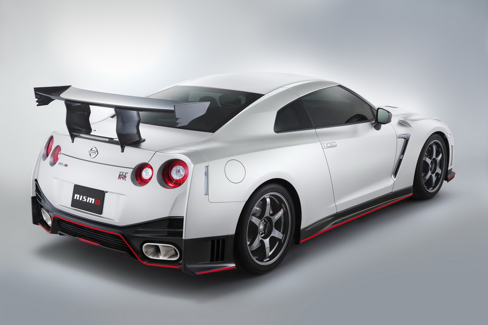 Update voor Nissan GT-R op komst in 2016.