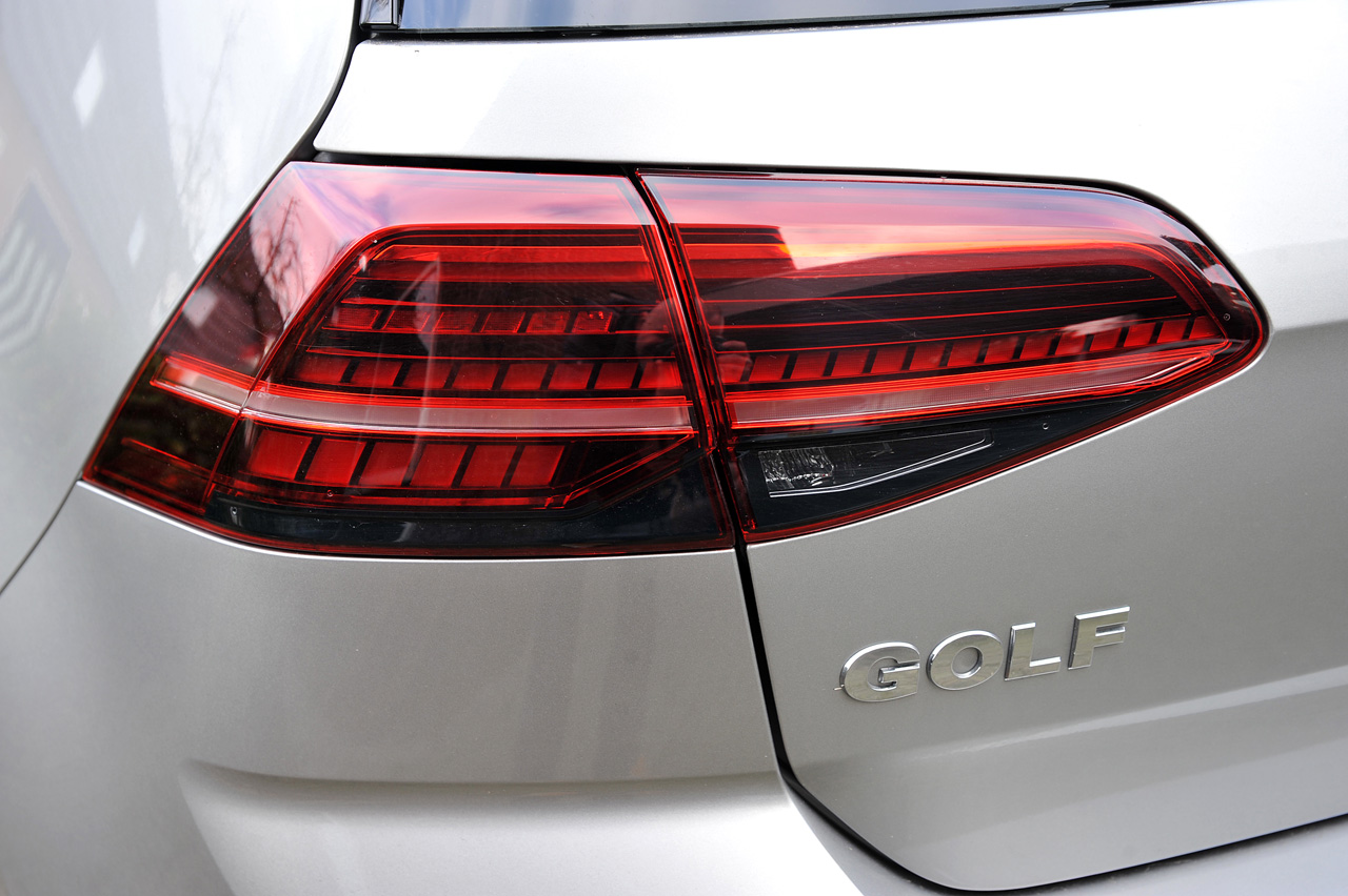Volkswagen start met de levering van de nieuwe 1.5 TSI motor met cilinderuitschakeling en zeilfunctie in de Golf.