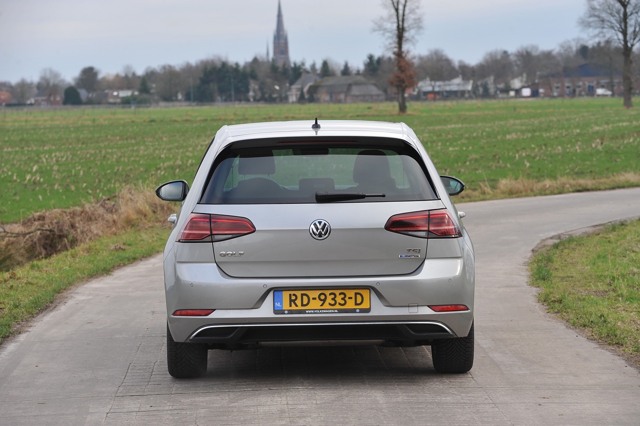 Volkswagen start met de levering van de nieuwe 1.5 TSI motor met cilinderuitschakeling en zeilfunctie in de Golf.
