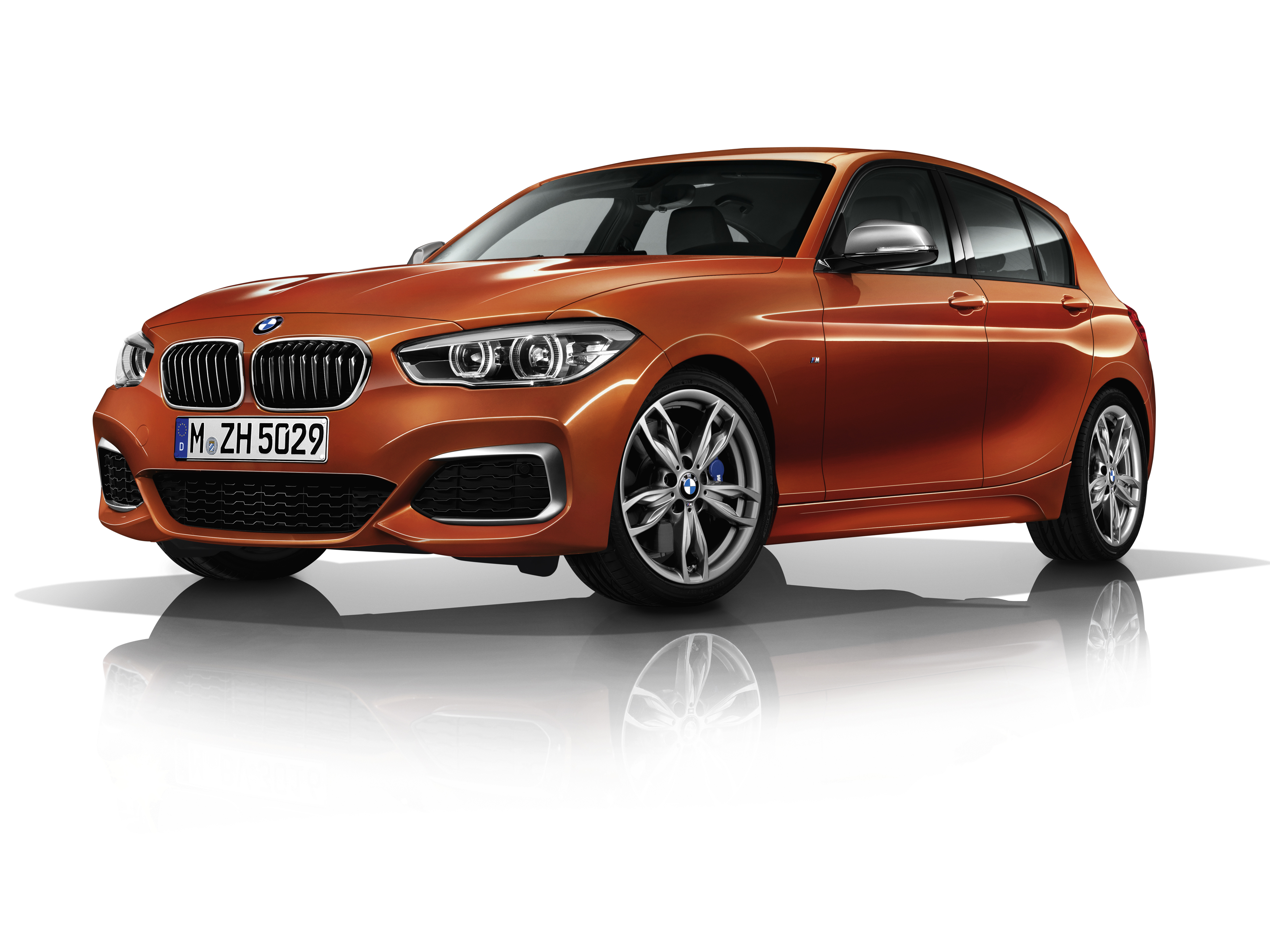 BMW vervangt M135i en M235i voor M140i en M240i met een nieuwe 340 pk sterke zescilindermotor.