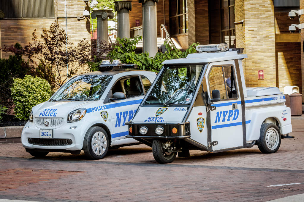 De NYPD neemt 250 Smart Fortwo's in dienst ter vervanging van driewielers.