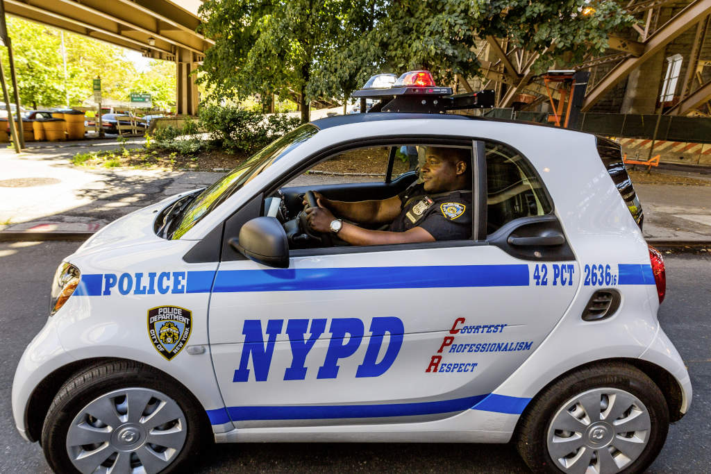 De NYPD neemt 250 Smart Fortwo's in dienst ter vervanging van driewielers.