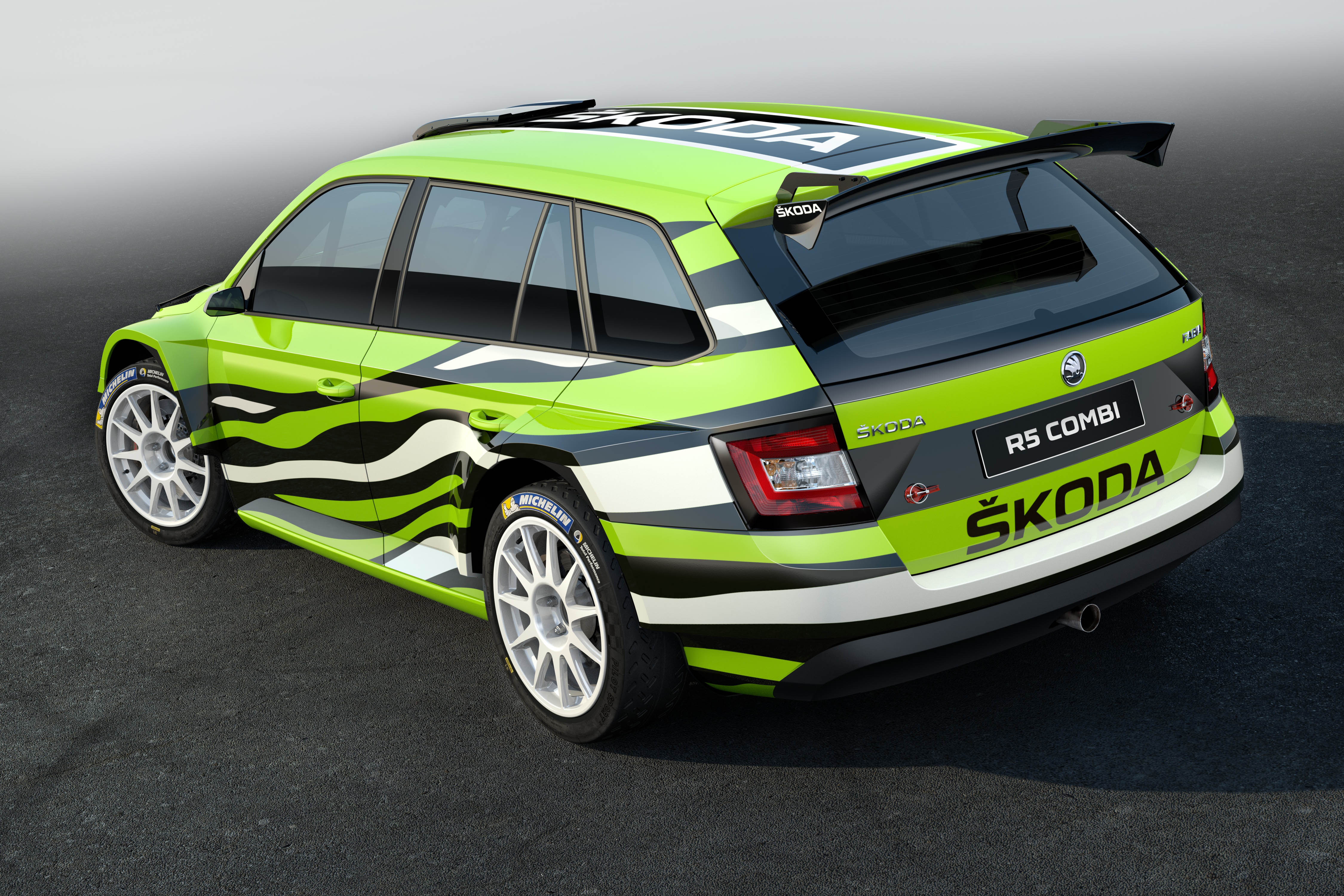 Skoda sportief aan zet met Superb SportLine, Octavia RS 230 en Fabia R5 op IAA Frankfurt 2015.