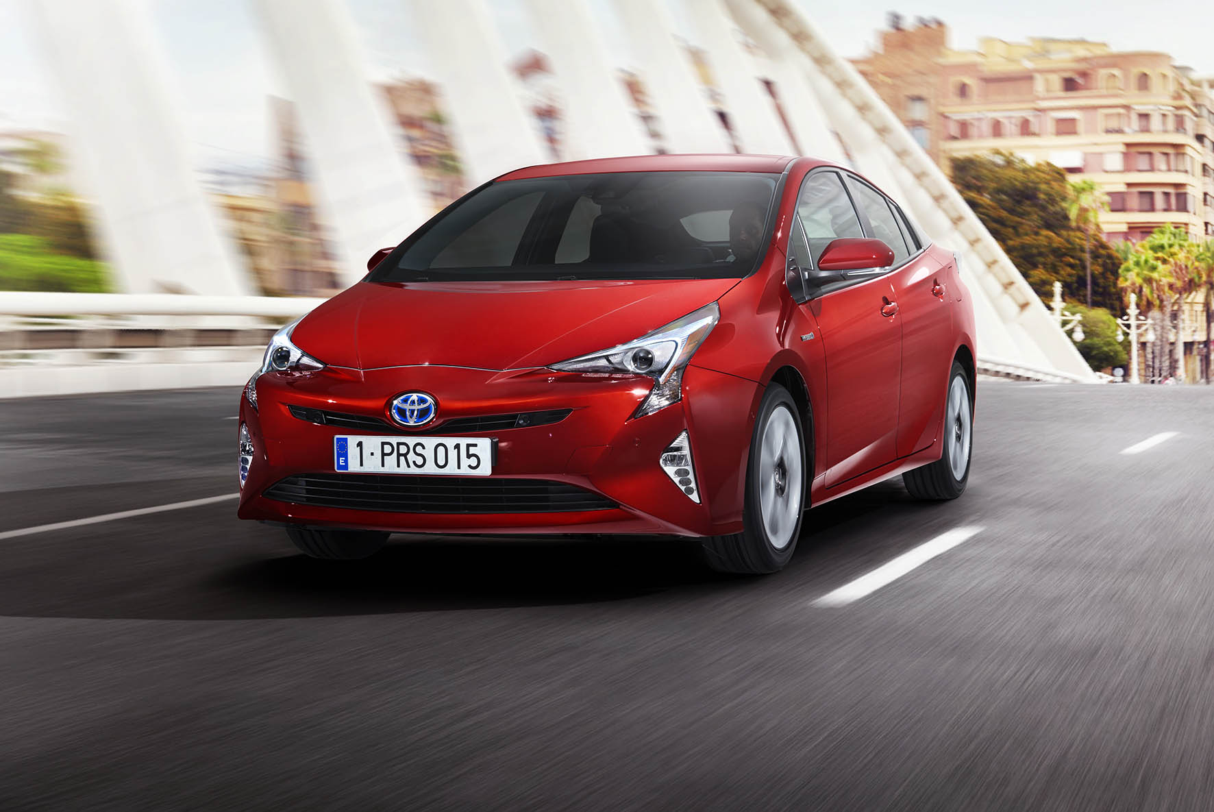 De nieuwe Toyota Prius komt in februari 2016 op de Nederlandse markt en zal verkrijgbaar zijn in vijf uitvoeringen. Alle varianten scoren 21% bijtelling.