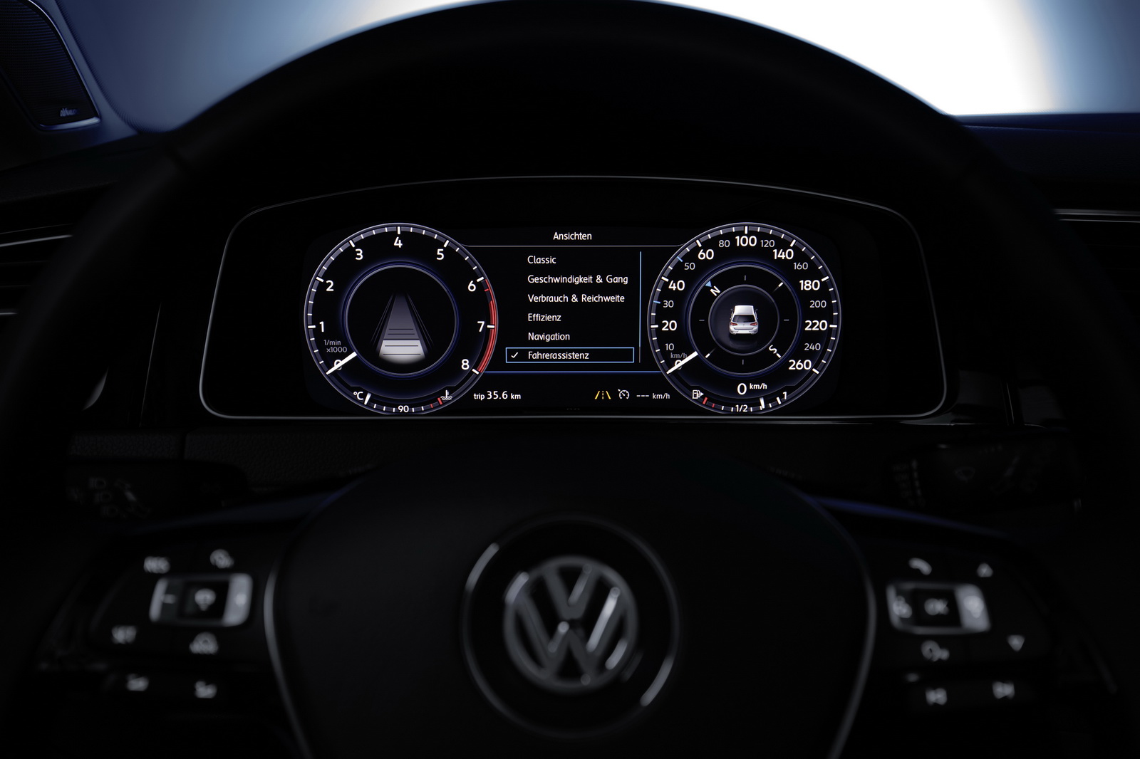De Golf VII facelift is een feit! In 2017 krijgt de Golf 7 een opfriskuur met nieuwe uitrusting en andere motoren, maar de prijzen en verkoopstart vindt al plaats in 2016. Lees hier de details.