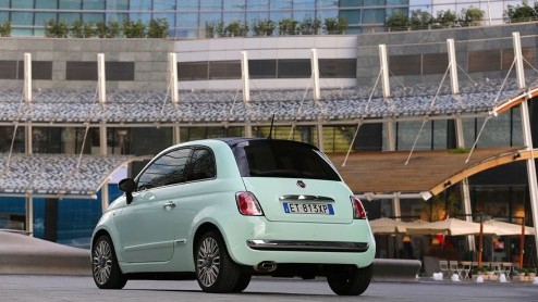 Update MY 2014 voor Fiat 500 met TwinAir 100 motor en TFT-instrumentarium een feit vanaf april.