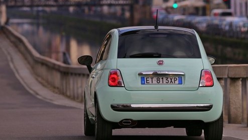 Update MY 2014 voor Fiat 500 met TwinAir 100 motor en TFT-instrumentarium een feit vanaf april.