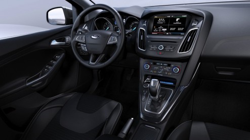 Ford Focus facelift 2014 is een feit. Ford vernieuwde de Focus en gaf de auto een vernieuwd interieur, nieuwe motoren, meer luxe en nieuwe veiligheidssystemen.