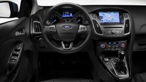 Ford Focus facelift 2014 is een feit. Ford vernieuwde de Focus en gaf de auto een vernieuwd interieur, nieuwe motoren, meer luxe en nieuwe veiligheidssystemen.