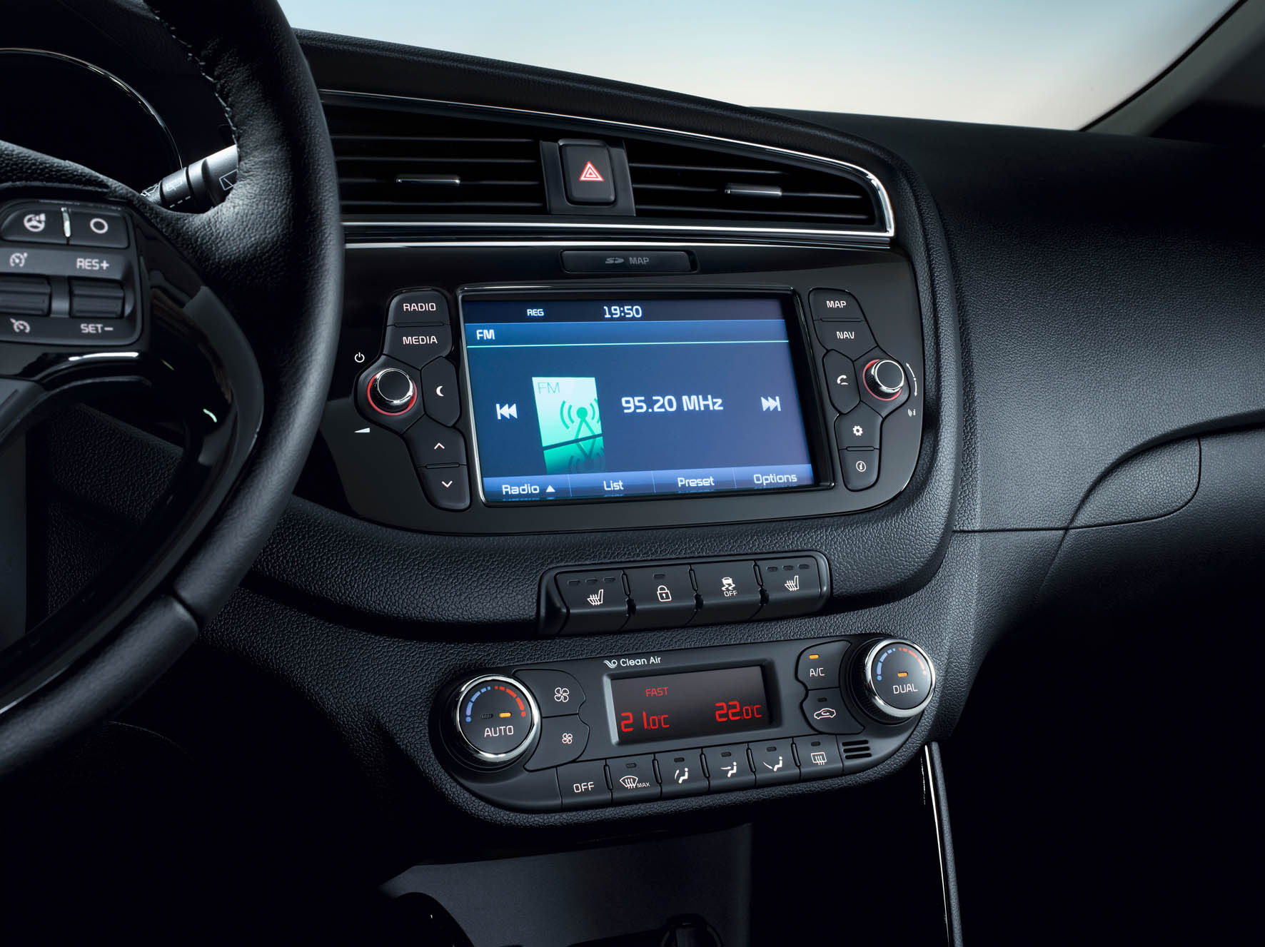 De vernieuwde Kia cee'd staat nu in de showroom en komt in september op de markt als GT-Line en 1.0 T-GDI.