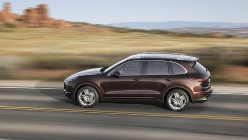 Hij zat eraan te komen, de facelift voor de Porsche Cayenne.. Ook als S-E Hybrid plug-in hybride