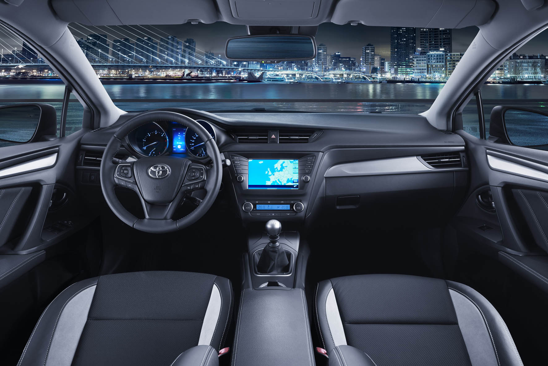 Toyota heeft de vanafprijzen van de vernieuwde Toyota Avensis met 1.6 D-4D dieselmotor bekend gemaakt. Hij is er vanaf 28.995 euro en komt met 20% bijtelling, voor de zakelijk rijder als Lease Pro.